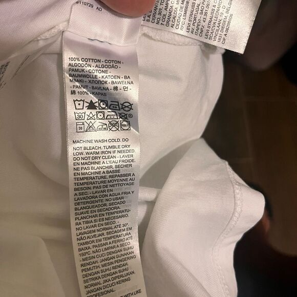 Bundle of 2 Women’s T-shirts - Picture 4 of 8